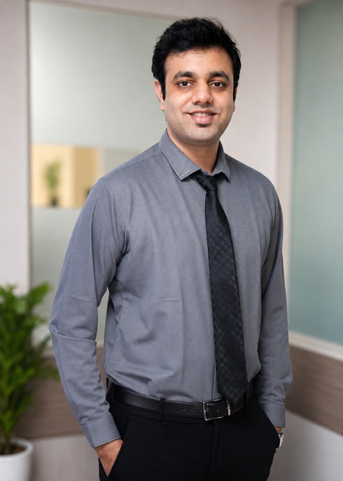  Dr. Mihir Vaidya, Retina Specialist